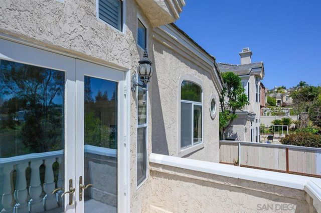 11718 Windcrest Ln, San Diego, CA 92128