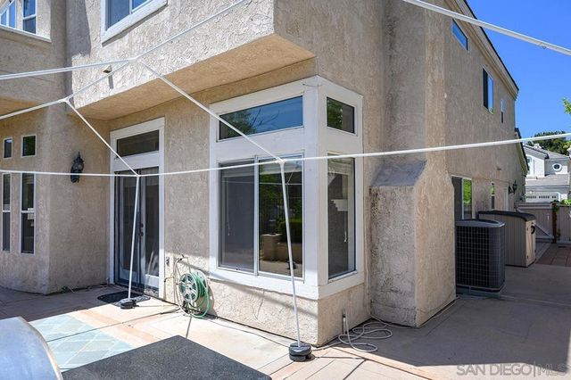 11718 Windcrest Ln, San Diego, CA 92128