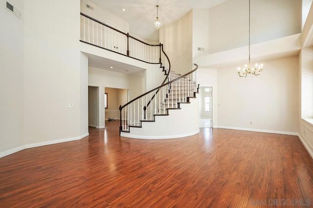 11718 Windcrest Ln, San Diego, CA 92128