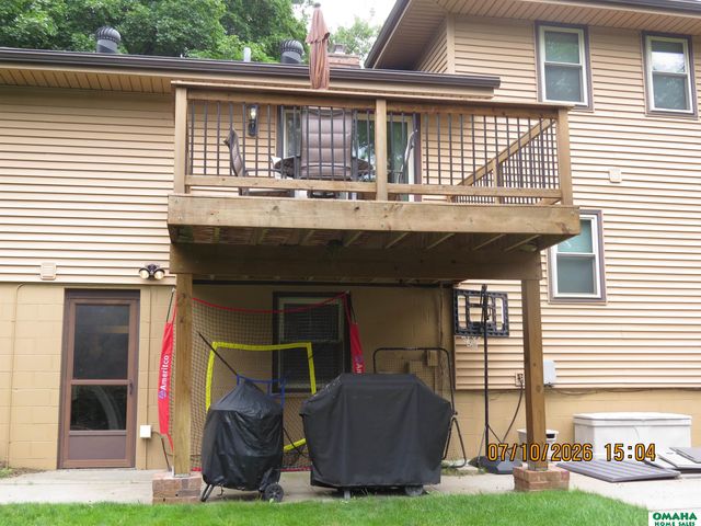 12228 Deer Hollow Drive, Omaha, NE 68154