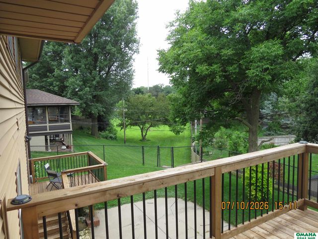 12228 Deer Hollow Drive, Omaha, NE 68154