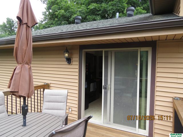 12228 Deer Hollow Drive, Omaha, NE 68154