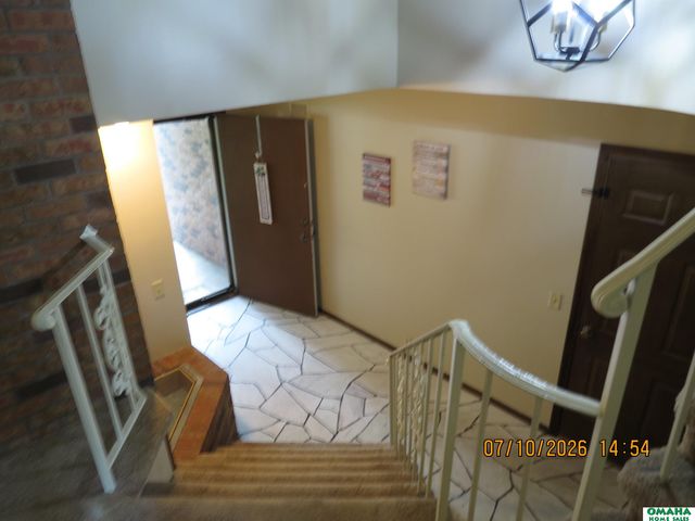 12228 Deer Hollow Drive, Omaha, NE 68154