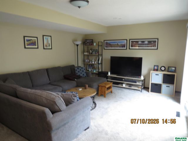 12228 Deer Hollow Drive, Omaha, NE 68154