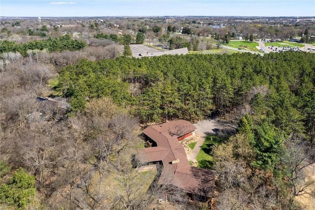 1206 Pinecrest Lane, New Richmond, WI 54017