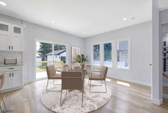 9 5Th St, Fair Lawn Boro, NJ 07410