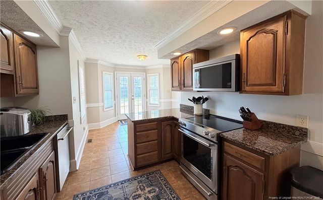 2106 Clinchfield Drive, Fayetteville, NC 28304