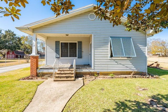 114 Peach St, Labadieville, LA 70372