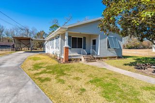 114 Peach St, Labadieville, LA 70372