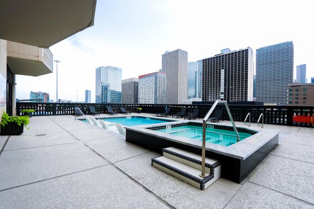 2016 Main Street PH 2, Houston, TX 77002