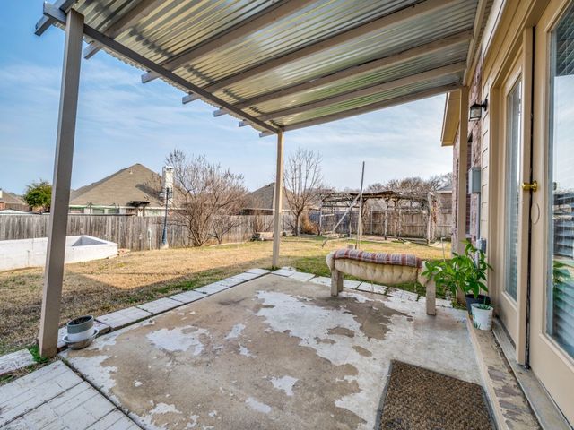 305 Sheridan Road, Oak Point, TX 75068