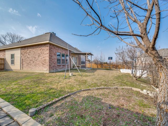 305 Sheridan Road, Oak Point, TX 75068