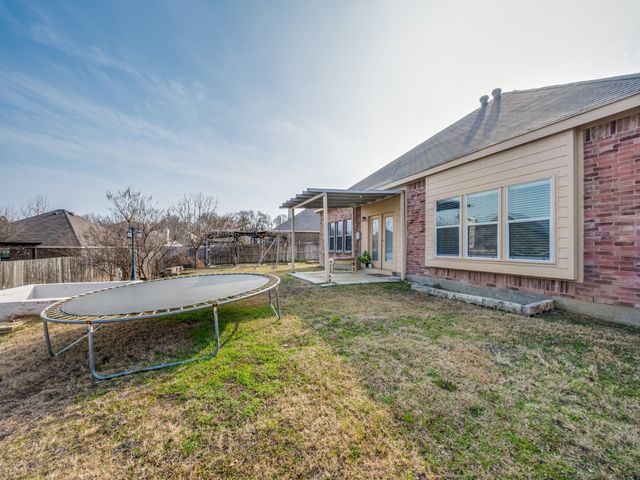 305 Sheridan Road, Oak Point, TX 75068