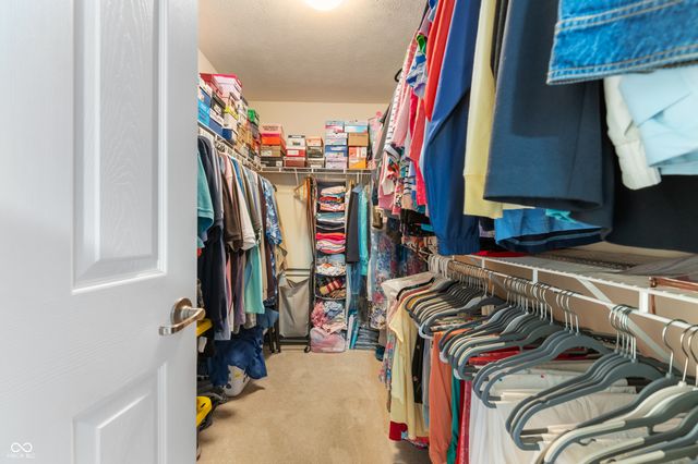 9500 W Thurston Court, Yorktown, IN 47396