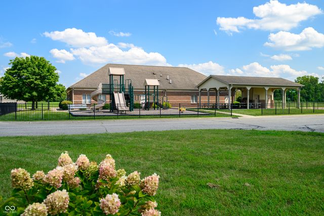 9500 W Thurston Court, Yorktown, IN 47396