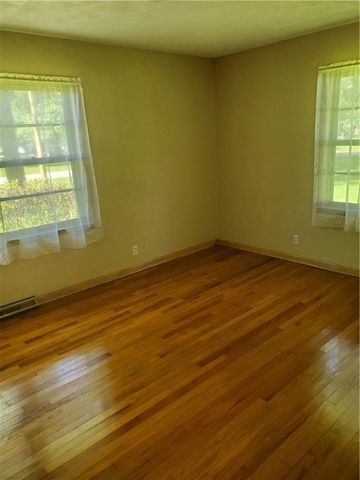 304 Swan Street, Lacygne, KS 66040