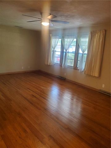 304 Swan Street, Lacygne, KS 66040