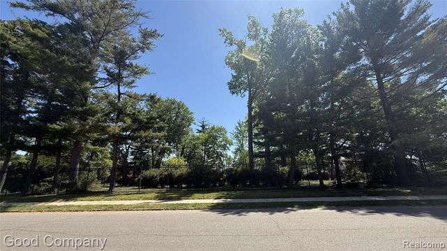 17403 Quincy Street, Detroit, MI 48221