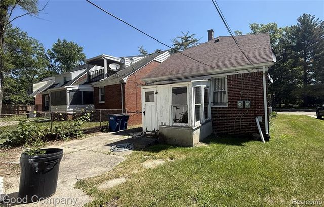 17403 Quincy Street, Detroit, MI 48221