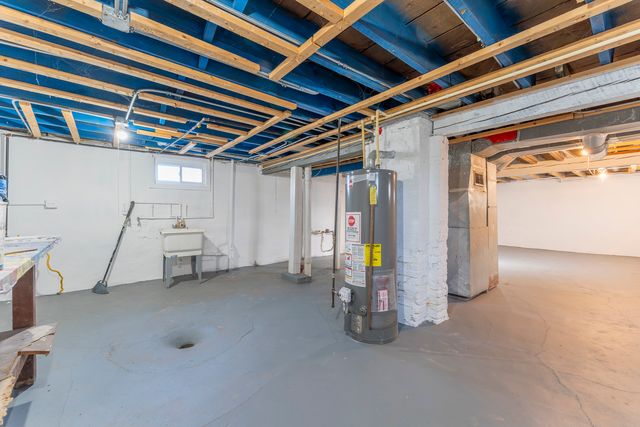 644 S MCALISTER Avenue, Waukegan, IL 60085