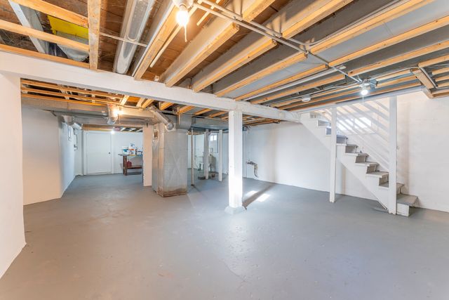 644 S MCALISTER Avenue, Waukegan, IL 60085