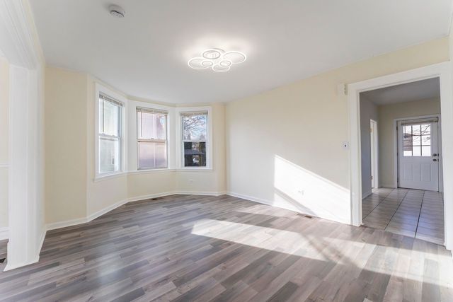 644 S MCALISTER Avenue, Waukegan, IL 60085