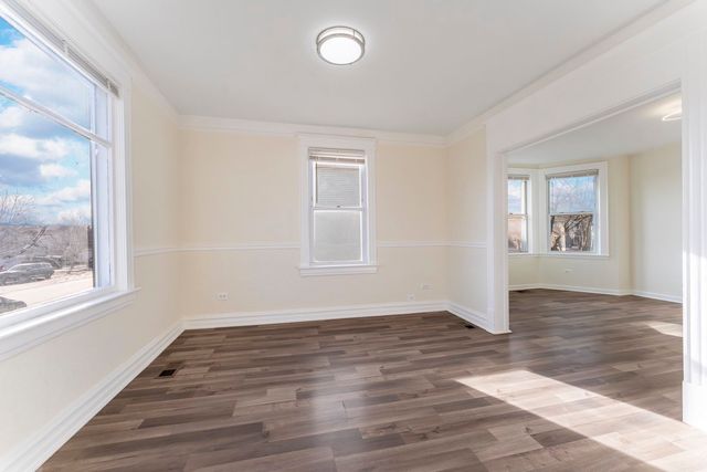 644 S MCALISTER Avenue, Waukegan, IL 60085