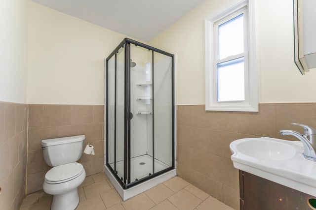 644 S MCALISTER Avenue, Waukegan, IL 60085