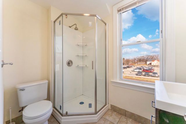 644 S MCALISTER Avenue, Waukegan, IL 60085