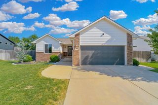 1412 E Splitwood Way St, Derby, KS 67037