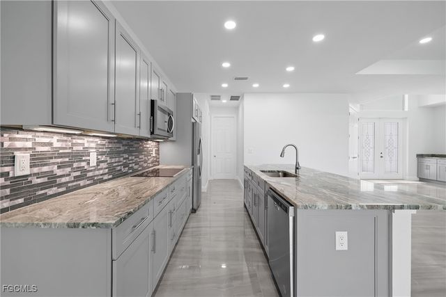 1238 SW 18th AVE, Cape Coral, FL 33991