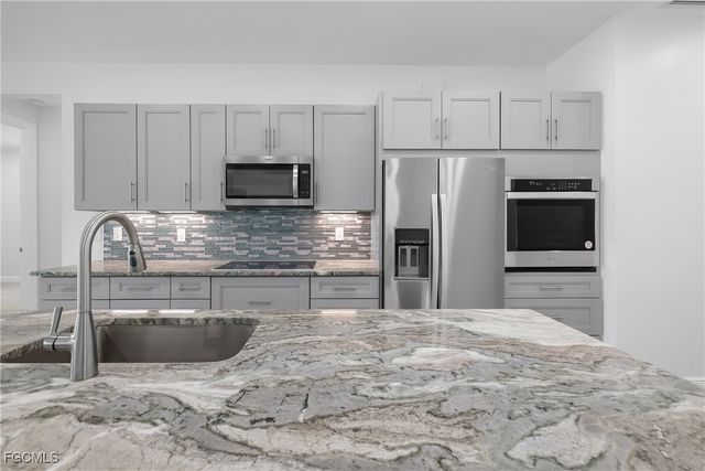 1238 SW 18th AVE, Cape Coral, FL 33991