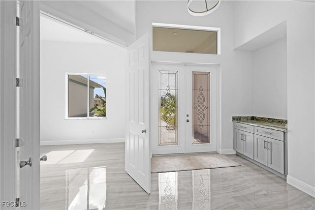 1238 SW 18th AVE, Cape Coral, FL 33991