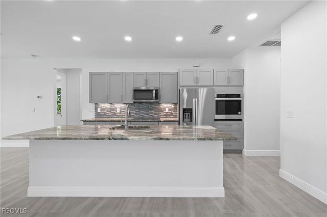 1238 SW 18th AVE, Cape Coral, FL 33991