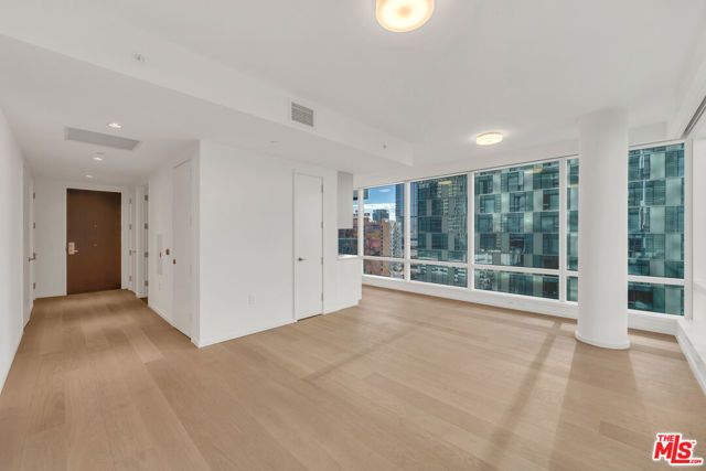 877 Francisco Street 628, Los Angeles, CA 90017