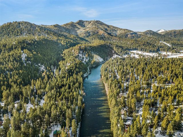 21817 Colt Road, Leavenworth, WA 98826