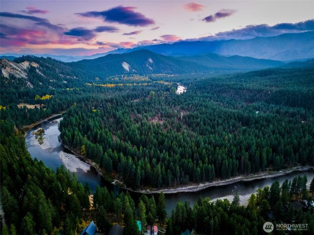 21817 Colt Road, Leavenworth, WA 98826