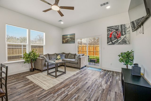 3613 Durango Trail, Granbury, TX 76048