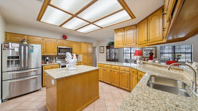 12525 County Road 4083, Scurry, TX 75158