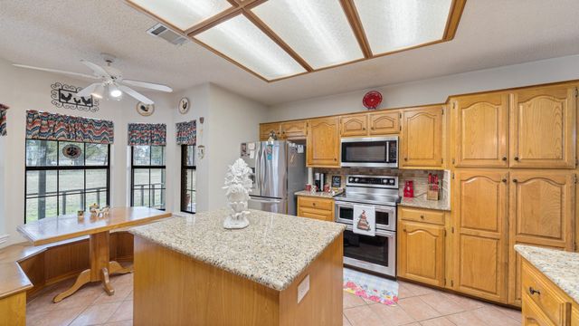 12525 County Road 4083, Scurry, TX 75158