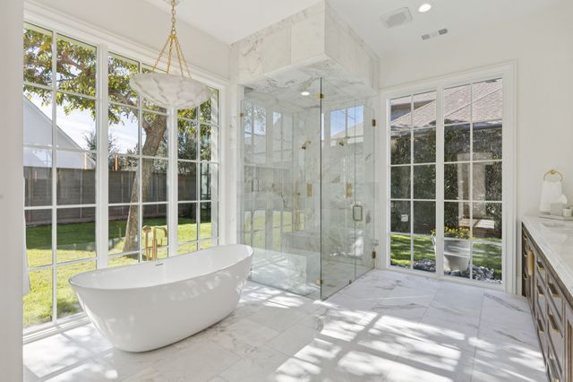 9143 Bluff Hollow Court, Dallas, TX 75220