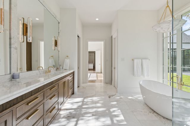 9143 Bluff Hollow Court, Dallas, TX 75220