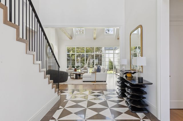 9143 Bluff Hollow Court, Dallas, TX 75220