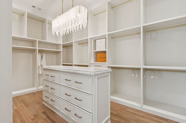 9143 Bluff Hollow Court, Dallas, TX 75220