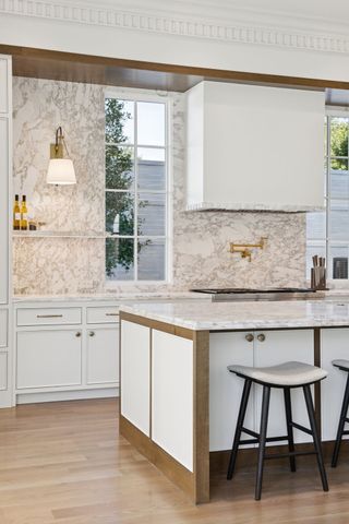 9143 Bluff Hollow Court, Dallas, TX 75220