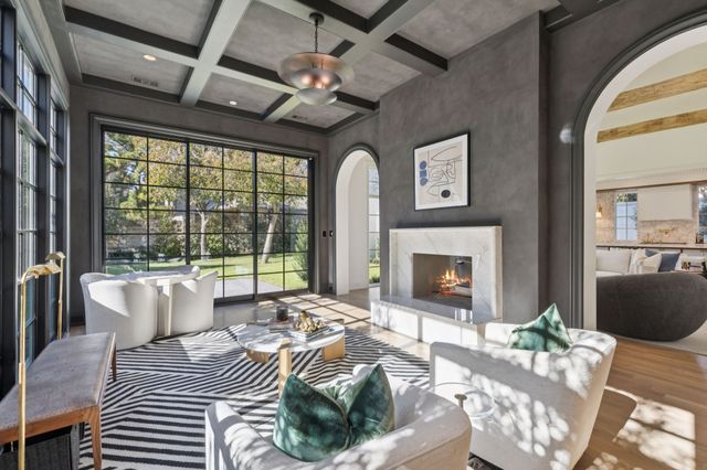 9143 Bluff Hollow Court, Dallas, TX 75220