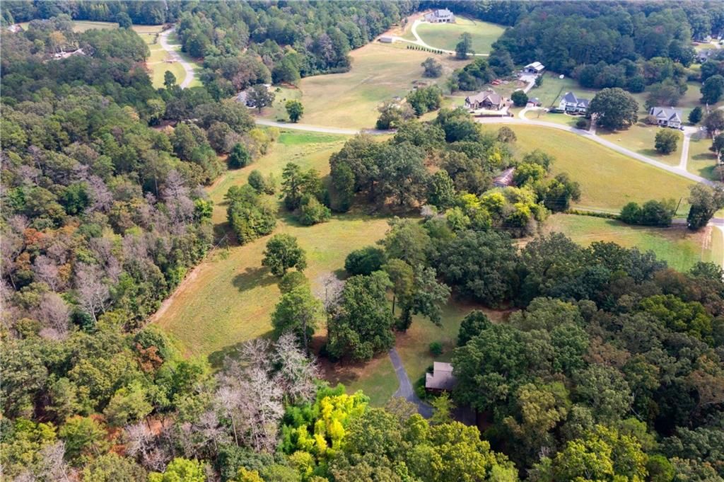 Image 2 of property listing at 79 Floyd Road SW, Cartersville, GA 30120
