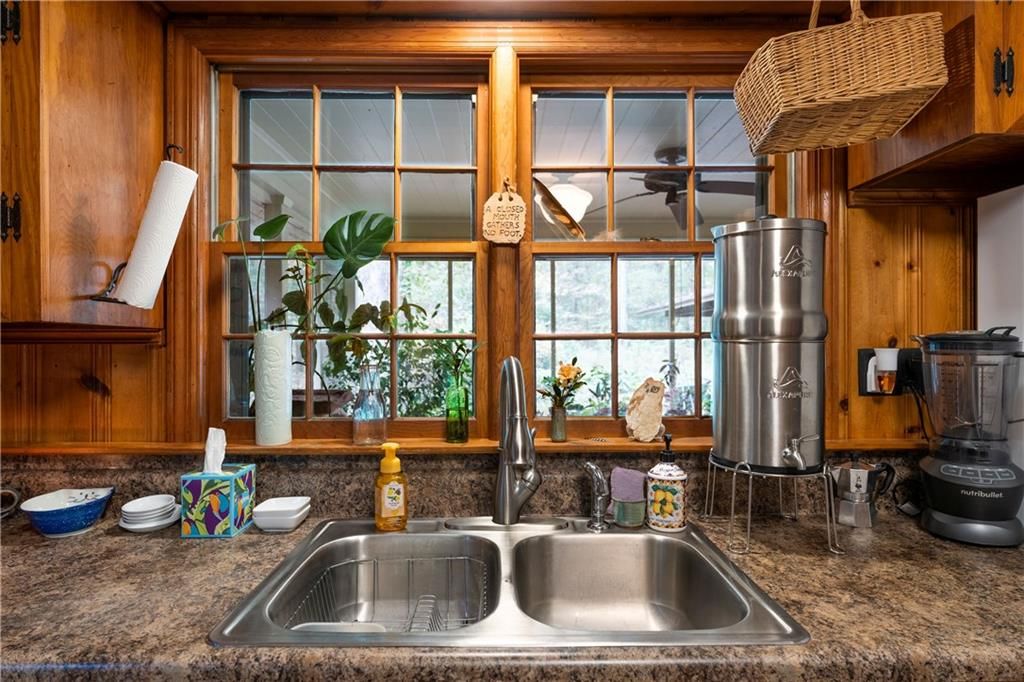 Image 28 of property listing at 79 Floyd Road SW, Cartersville, GA 30120