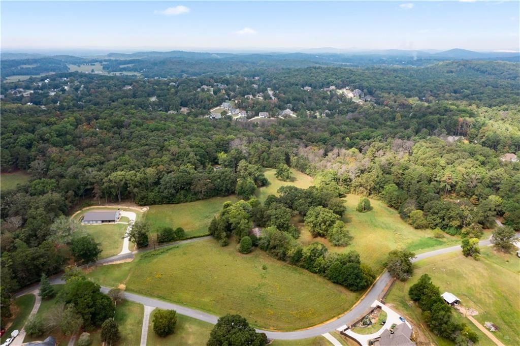 Image 3 of property listing at 79 Floyd Road SW, Cartersville, GA 30120