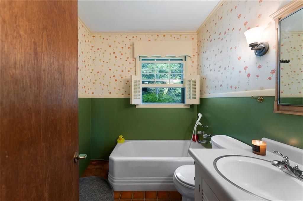 Image 39 of property listing at 79 Floyd Road SW, Cartersville, GA 30120